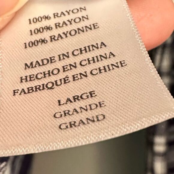 Rails Hunter Plaid Navy Blue Rayon Western Grunge Shirt Blouse Sz L - Picture 7 of 7